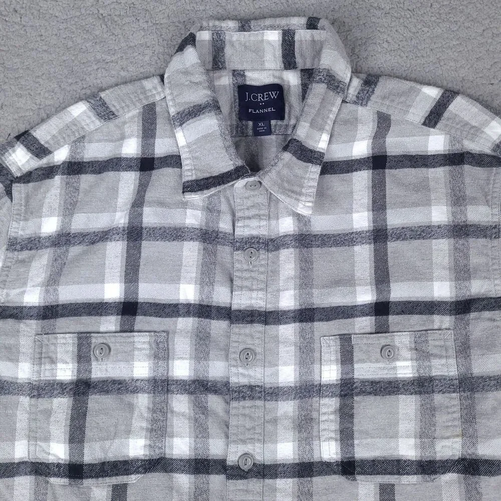 J Crew Flannel Shirt Men's XL Gray Plaid Cotton Button‎ Down Pockets Outdoor
